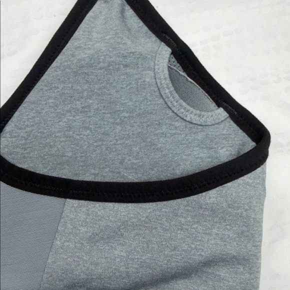 Nike Black and Gray Sports Bra - Picture 6 of 7